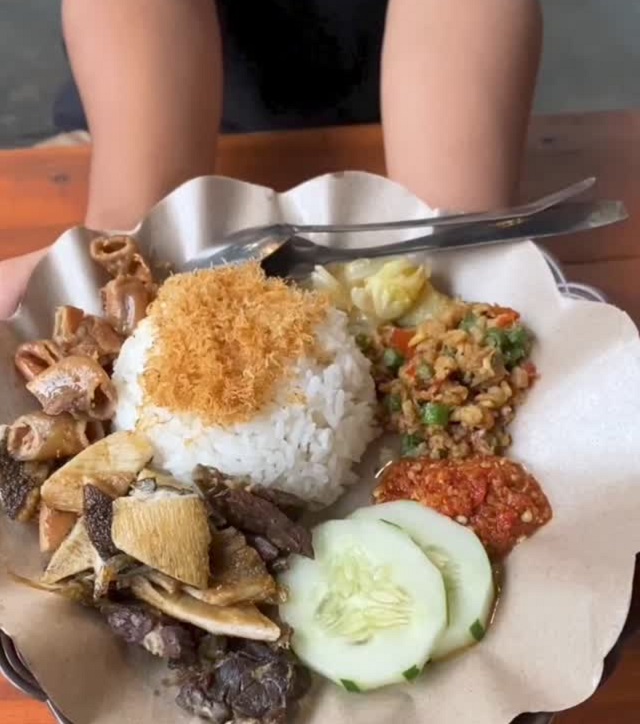 kuliner sego sambel babat cokro malang