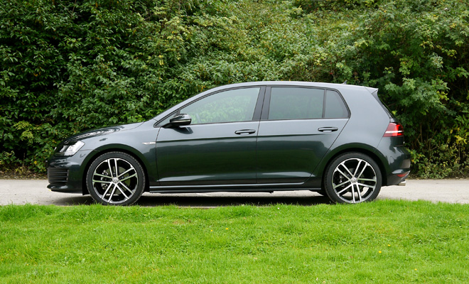 Volkswagen Golf 7 GTD side on