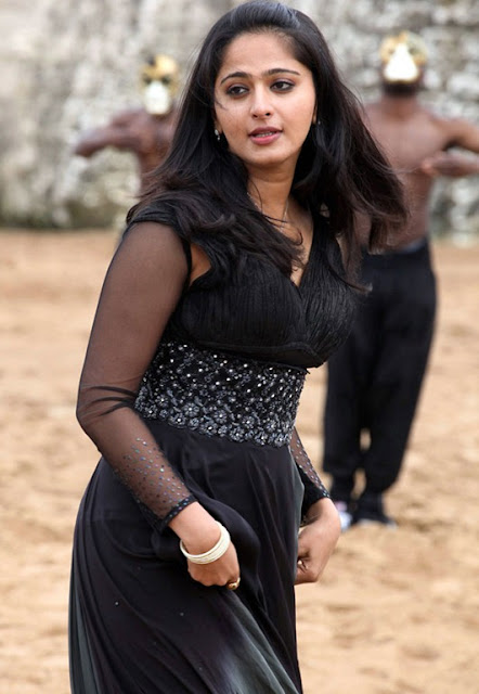 Anushka New cute Still Photos