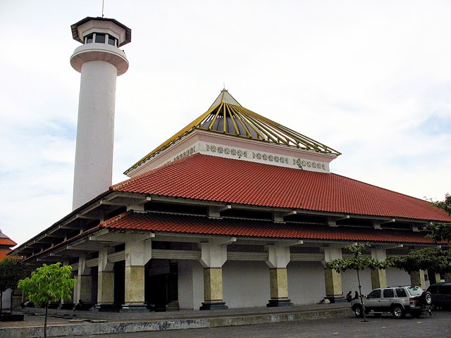 Masjid Ampel  Surabaya  Jejak Perjalanan Spiritual Sunan 