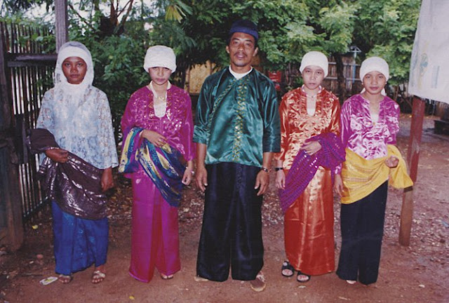 Jama Mapun traditional garments