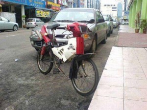 HUMOR GAMBAR  LUCU  5 motor  tahan air dan anti air tahun 2012