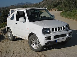 Une Suzuki Jimny blanche