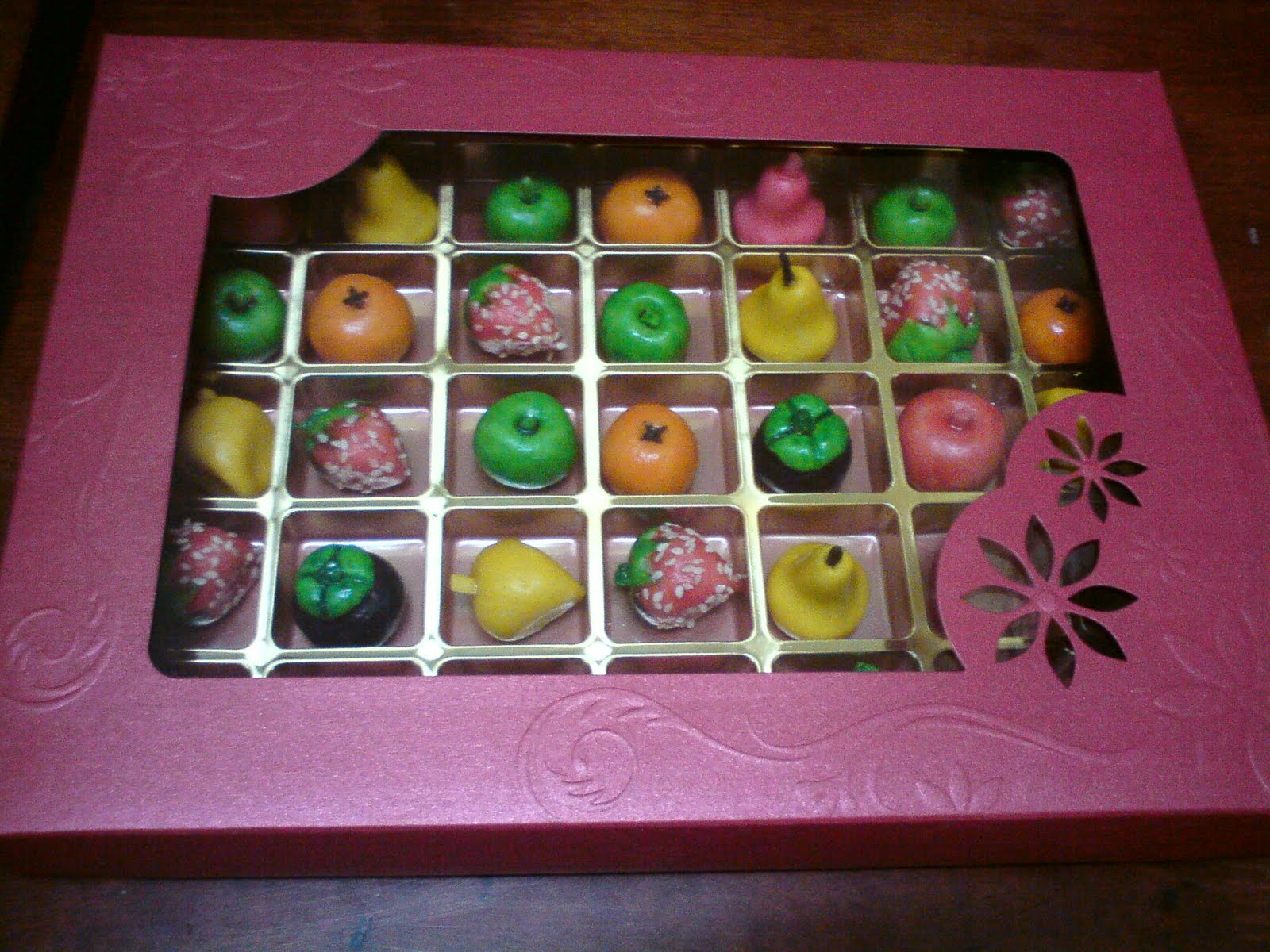 Nur Ain Chocolate Blog Stock on hand kotak Biskut Unik 