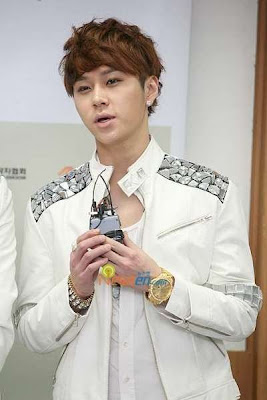 Beast Yong Jun Hyung