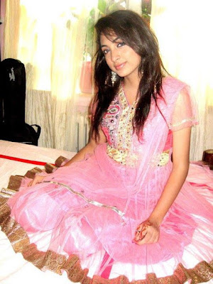 beautiful arabian girl in pink dress