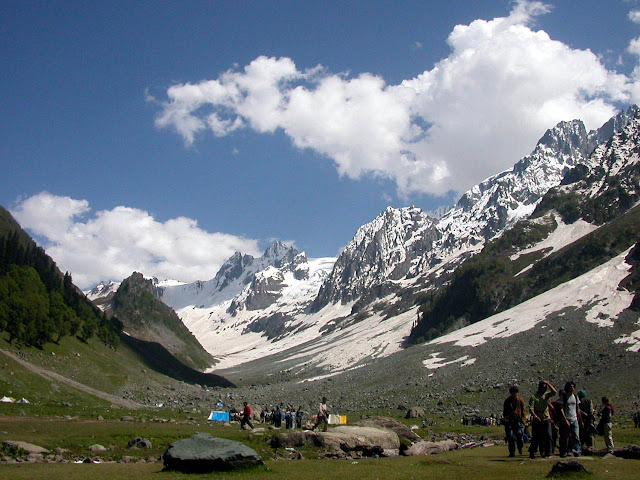  Amarnath Yatra is organized every yr yesteryear the regime of Jammu as well as Kashmir betwixt the Things to produce inward India: Amarnath Yatra Planning: Travel Tips