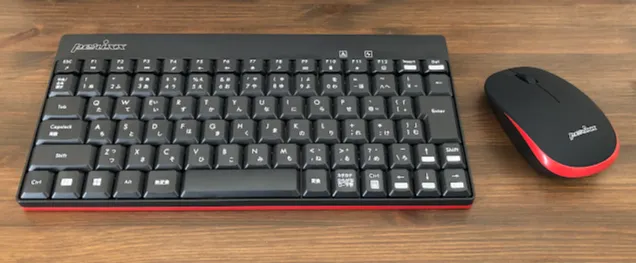 PERIDUO-712Bのキーボードとマウス