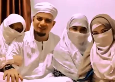 Lewat Facebook, Ust Arifin Ilham Umumkan Istri Ketiganya, Janda Muda Dua Anak