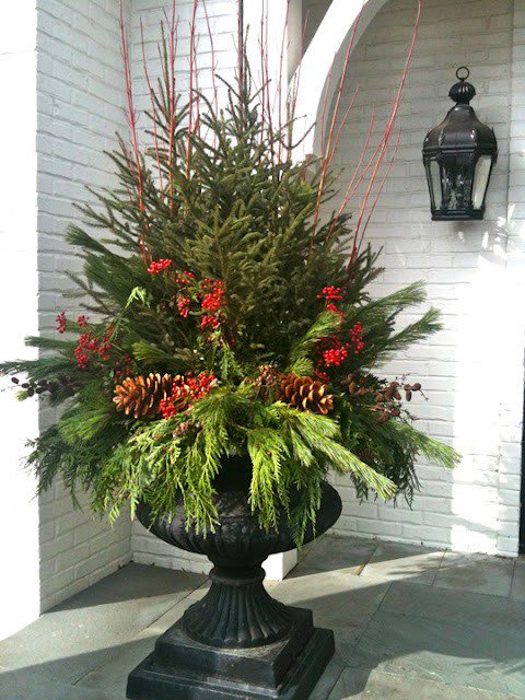 front door decoration images Christmas Urns Front Porch Ideas | 480 x 640