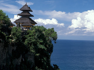 Linkungan Pura Uluwatu