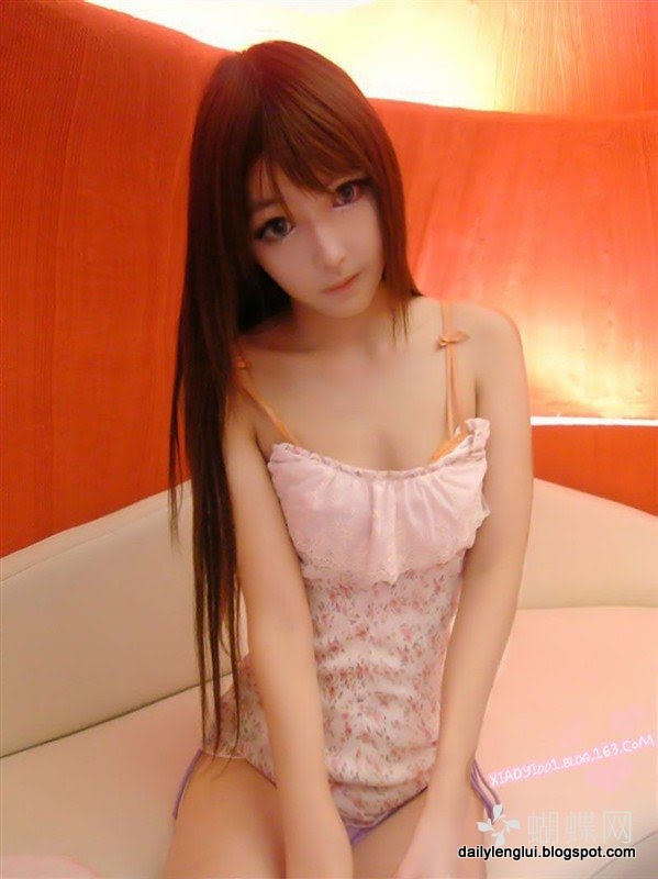 Wang Jia Yun si Cewek Boneka Barbie