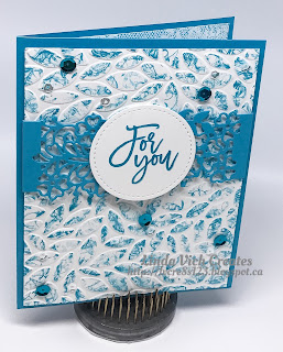 Linda Vich Creates: So Detailed With Stamped Embossing. Tempting Turquoise and Whisper White provide a fresh color scheme for this card that pairs stamped embossing with the So Detailed Thinlits.