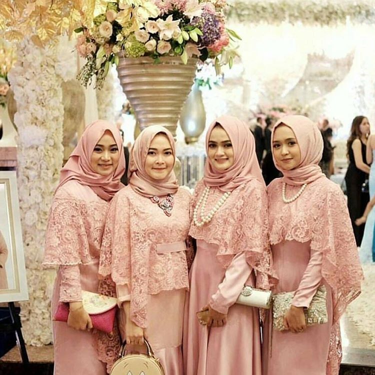 17+ Model Kebaya Gamis Modis Untuk Wanita Bertubuh Gemuk 