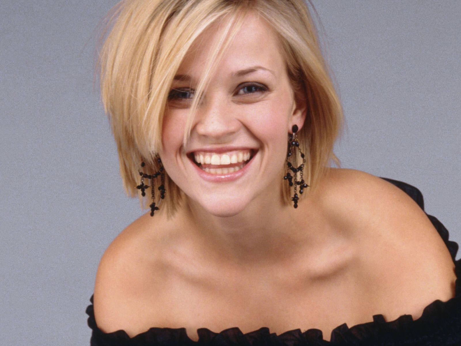 STYLE: REESE WITHERSPOON HAIRSTYLES