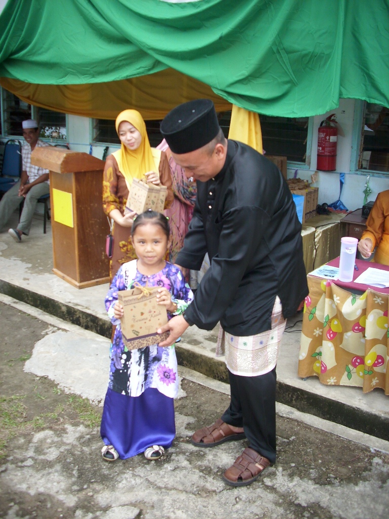 SK. BANTING, SIPITANG: SAMBUTAN HARI RAYA DAN MERDEKA 