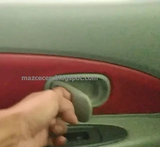 Memperbaiki Pintu mobil tidak bisa dibuka dari dalam