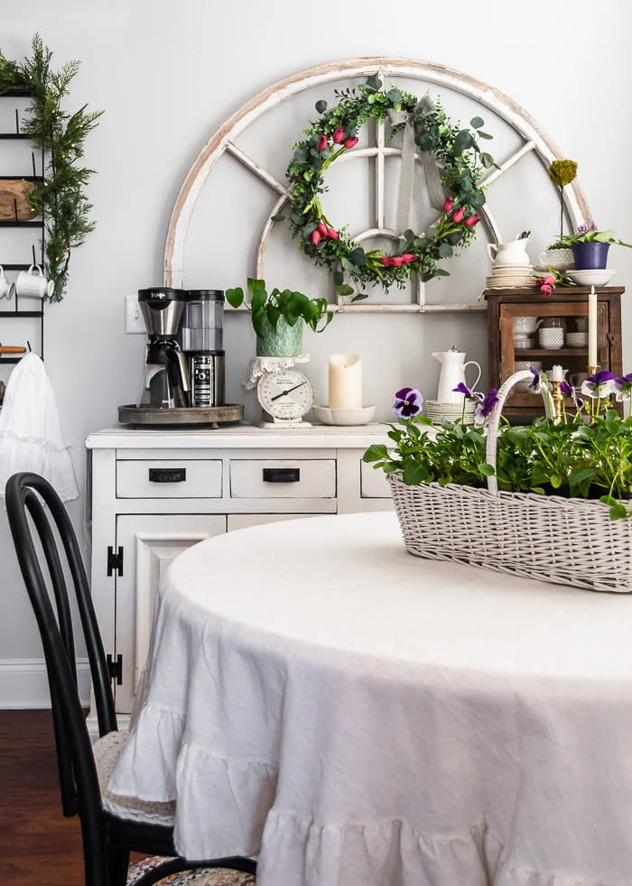 tulip wreath, chippy window, coffee bar, Spring blooms