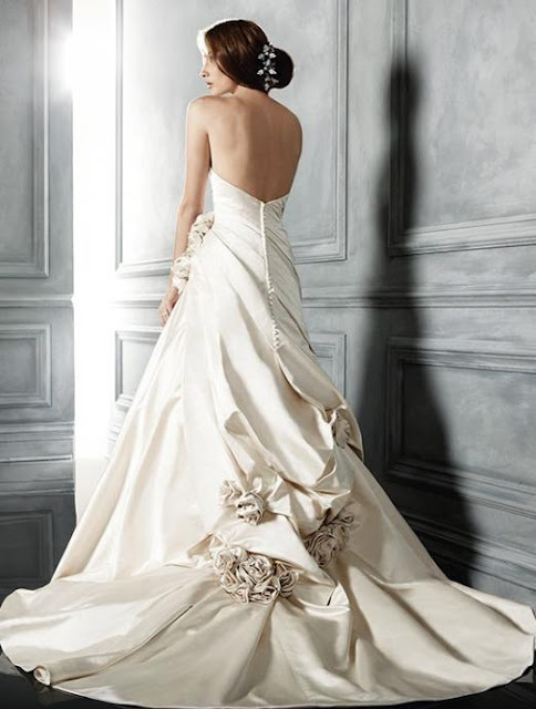 Casablanca Bridal Wedding Gown