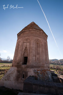 Van, Erzurum, agri, dogubeyazit, travel blog, gezi blog, van gölü, Lake Van, pearl mullet, eastern Anatolia, akdamar island, van cat, van castle, Halime Hatun Kümbeti, Tushpa