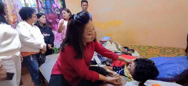 Satika Simamora Kunjungi Penderita Penyakit Menahun di Taput