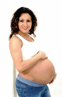 Pregnant Women - 9 Months Pregnant Picture 4