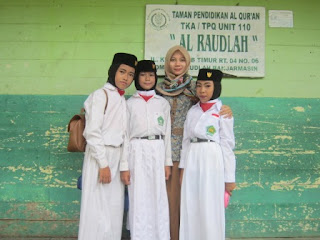 Paskibra Angkatan I Madrasah Ibtidaiyah Al Raudlah