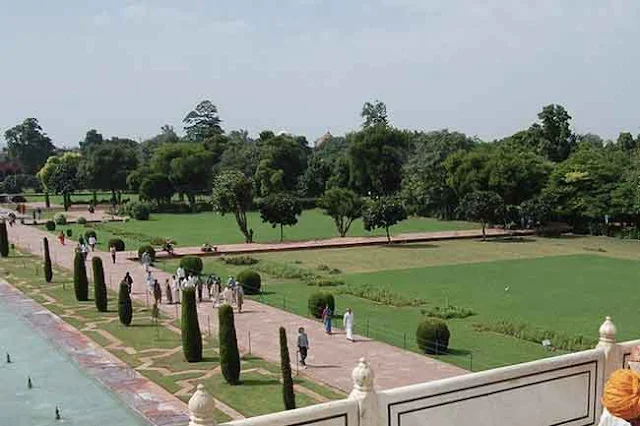 Jardin du Taj Mahal