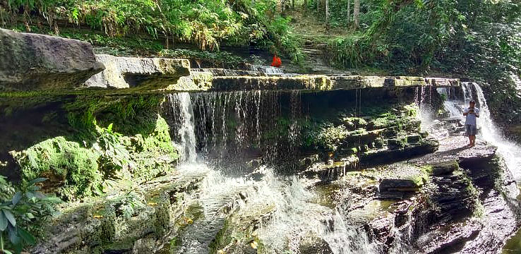 Air Terjun Nokan Cicak, Unik seperti candi di Sintang