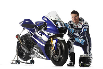2011 Yamaha YZR-M1 MotoGP Ben Spies Photos
