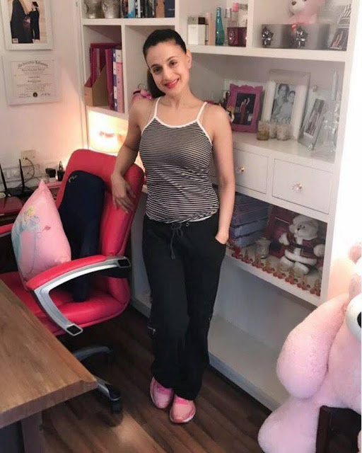 Amisha patel hot image gallery 