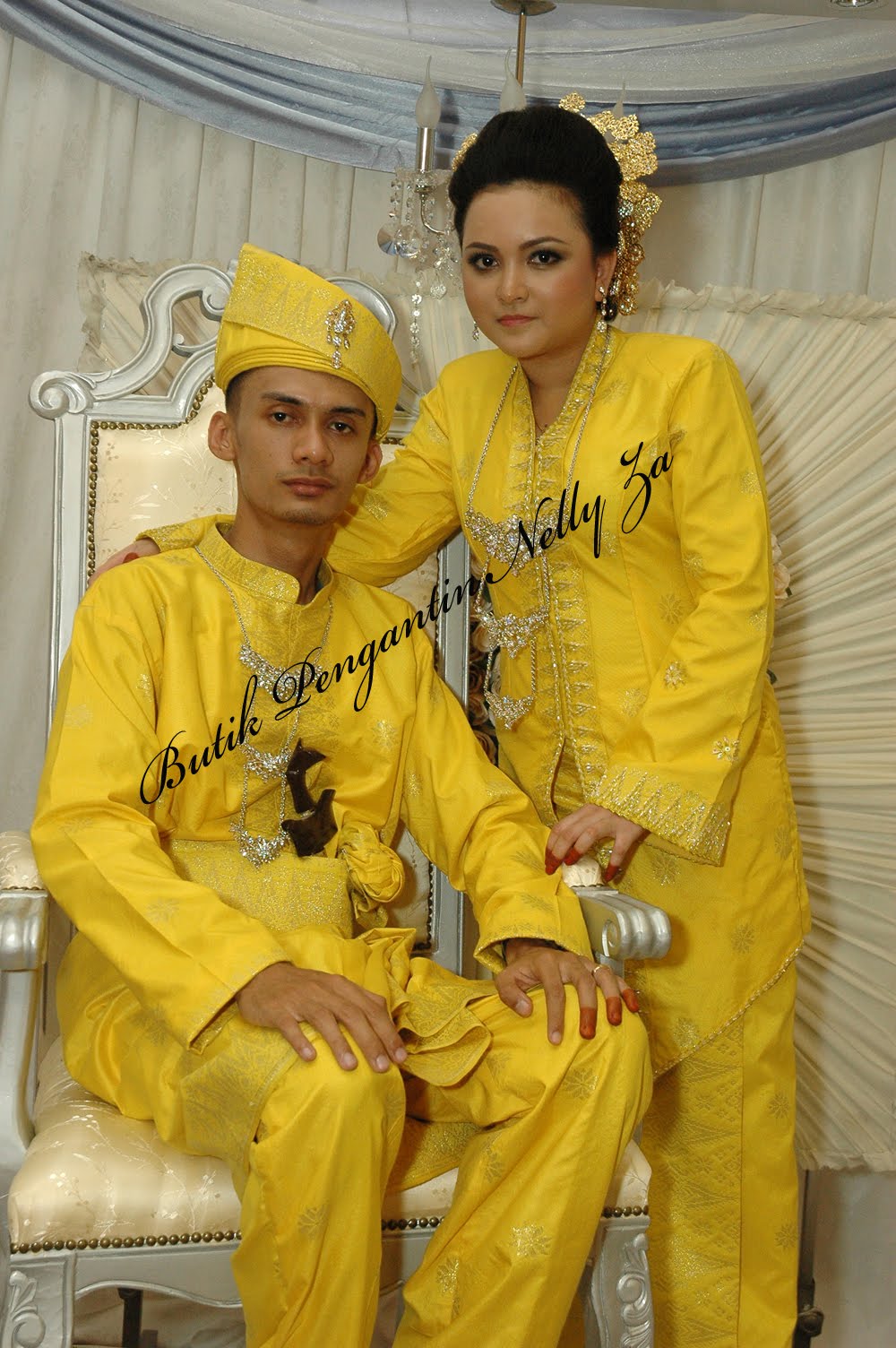 Butik Pengantin Nelly Za Lace Grey Silver dan Songket  