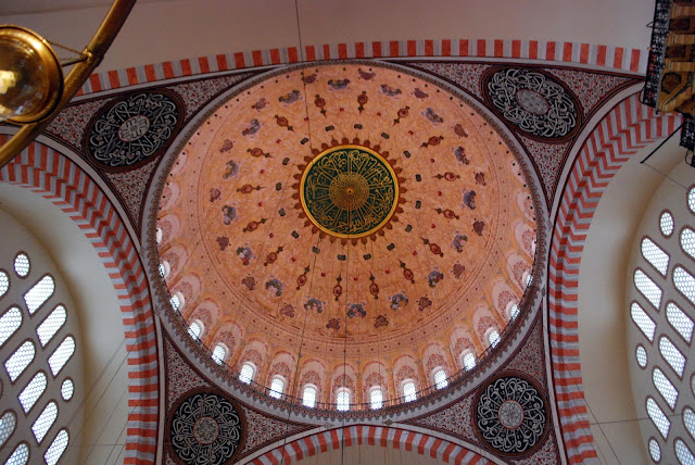 Сулеймание (Süleymaniye Camii), Стамбул, Турция.