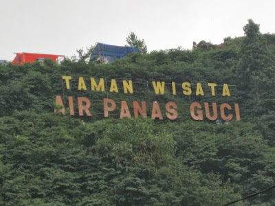 Taman Wisata Kolam Air Panas Guci