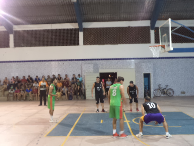 AESA vence Stars na Copa Cardeal de basquete.