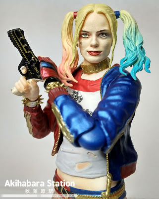 Review del "S.H.Figuarts Harley Quinn" de "Tamashii Nations".