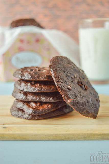 banana chocolate peanut butter cookies