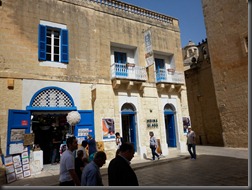 P1000136