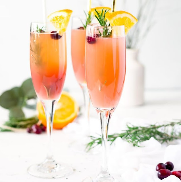 Cranberry Orange Mimosas #cocktail #drink