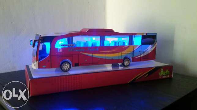  Gambar  Miniatur  Bus Indonesia Terbaik Bikin Miniatur 