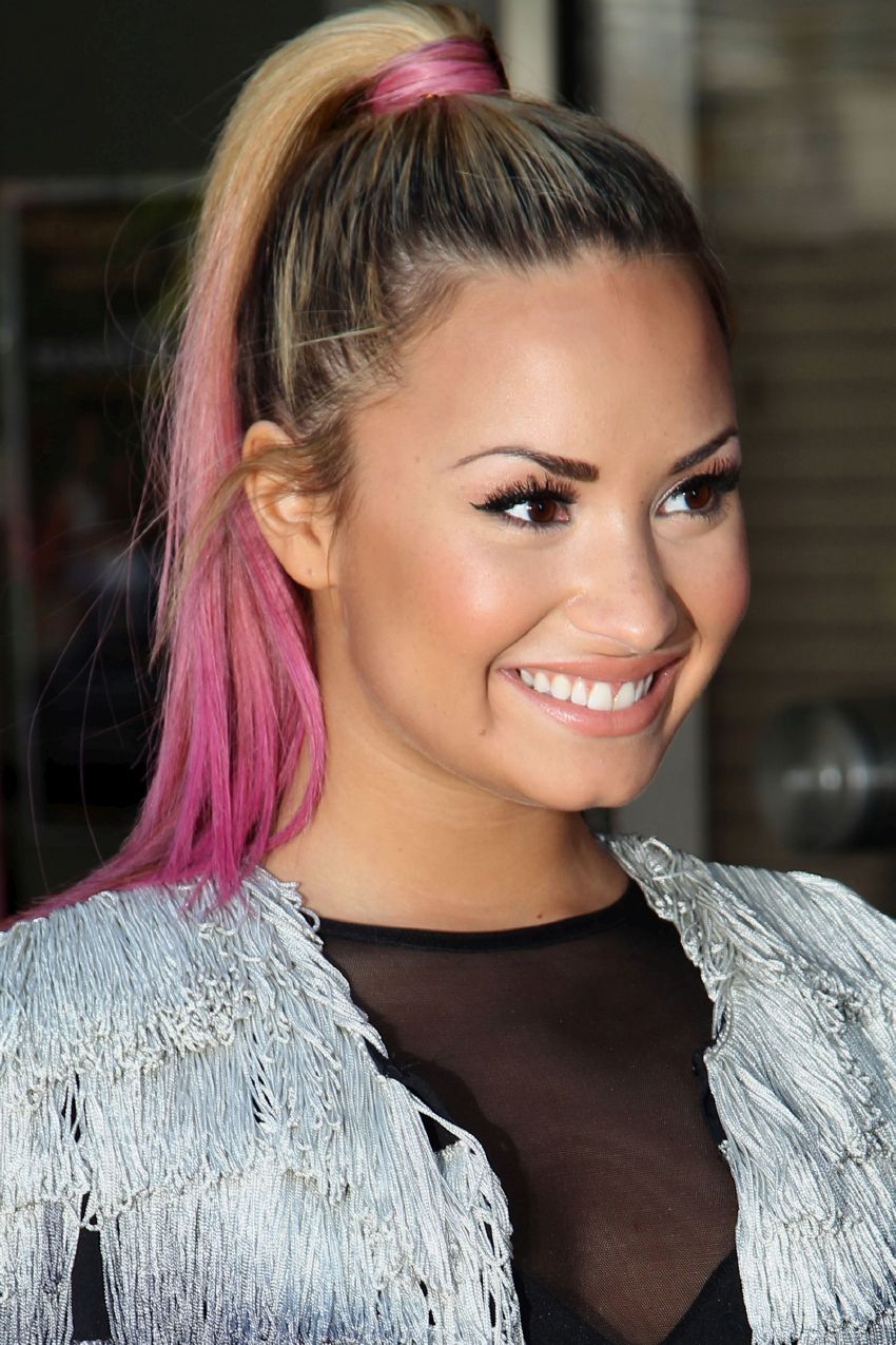 Demi Lovato Hairstyles