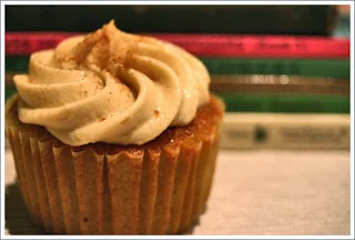 fondant à la crème de marron, garni de crème anglaise