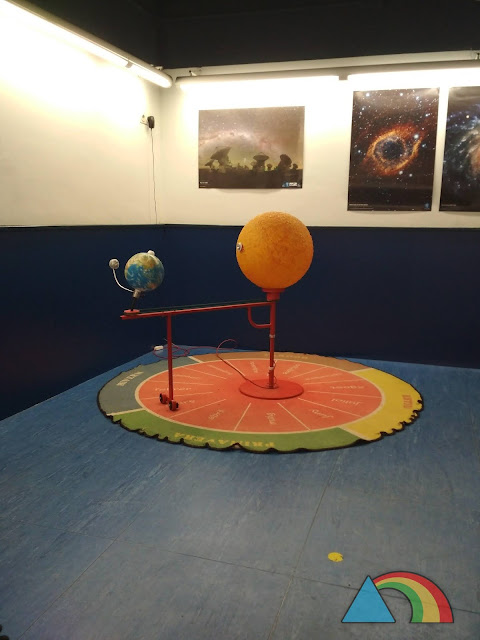 Telurio gigante del Planetario Municipal de Barcelona