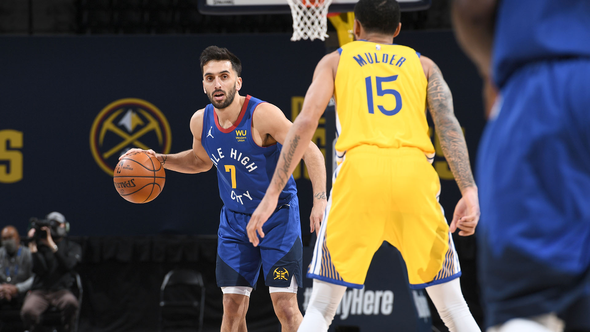 Con Campazzo, los Nuggets le ganaron a los Warriors de Curry