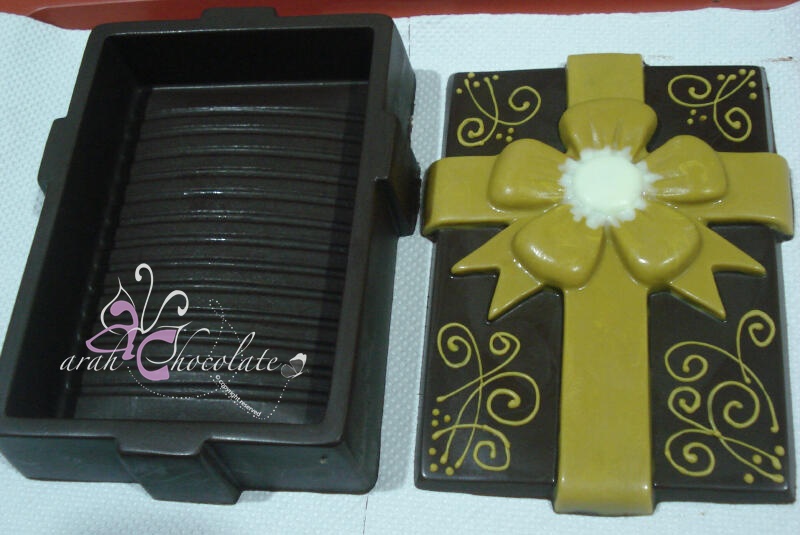 Arahchocolate and Bakery iCoklati Box Rectangle iGoldi