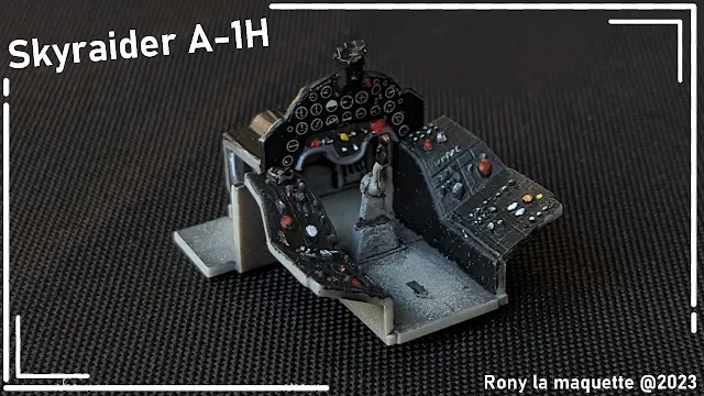 Cockpit du Skyraider A-1H de Tamiya au 1/48.