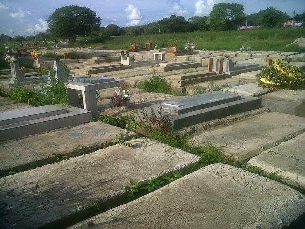 La última morada en Cementerios; viejo y nuevo en San Fernando es una VERGUENZA...por Orlando Nieves.