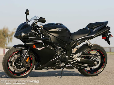 Yamaha r1 motorcycle black