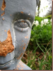 statue1