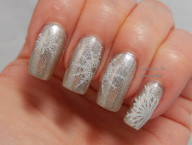 Christmas nail stamping plate uberchic beauty winter snow snowflakes